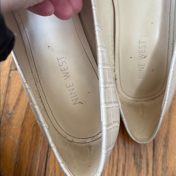 Nine West croc embossed cream Block Heel Pumps 7.5 - Picture 8 of 8
